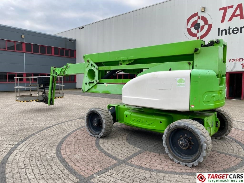 Niftylift HR28 HyBrid Articulated 4x4 Boom Work Lift 2800cm - Nacelle articulée: photos 4 Niftylift HR28 HyBrid Articulated 4x4 Boom Work Lift 2800cm - Nacelle articulée: photos 4