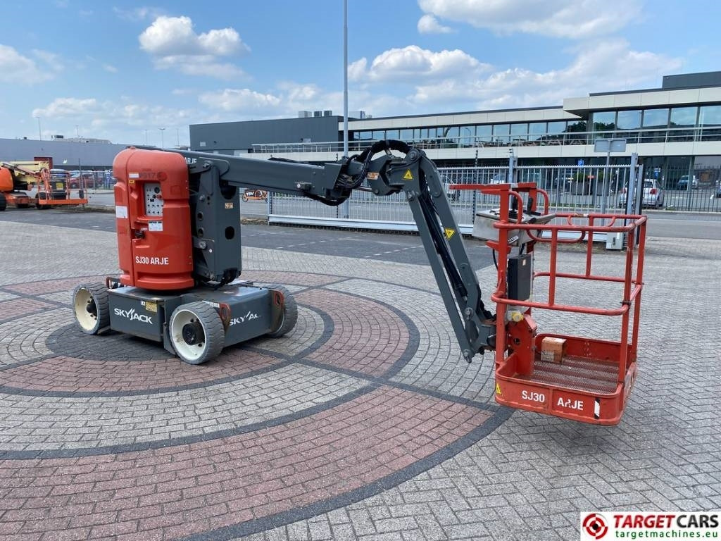 SkyJack SJ30 ARJE Articulated Electric Boom Work Lift 11M - Nacelle articulée: photos 2 SkyJack SJ30 ARJE Articulated Electric Boom Work Lift 11M - Nacelle articulée: photos 2