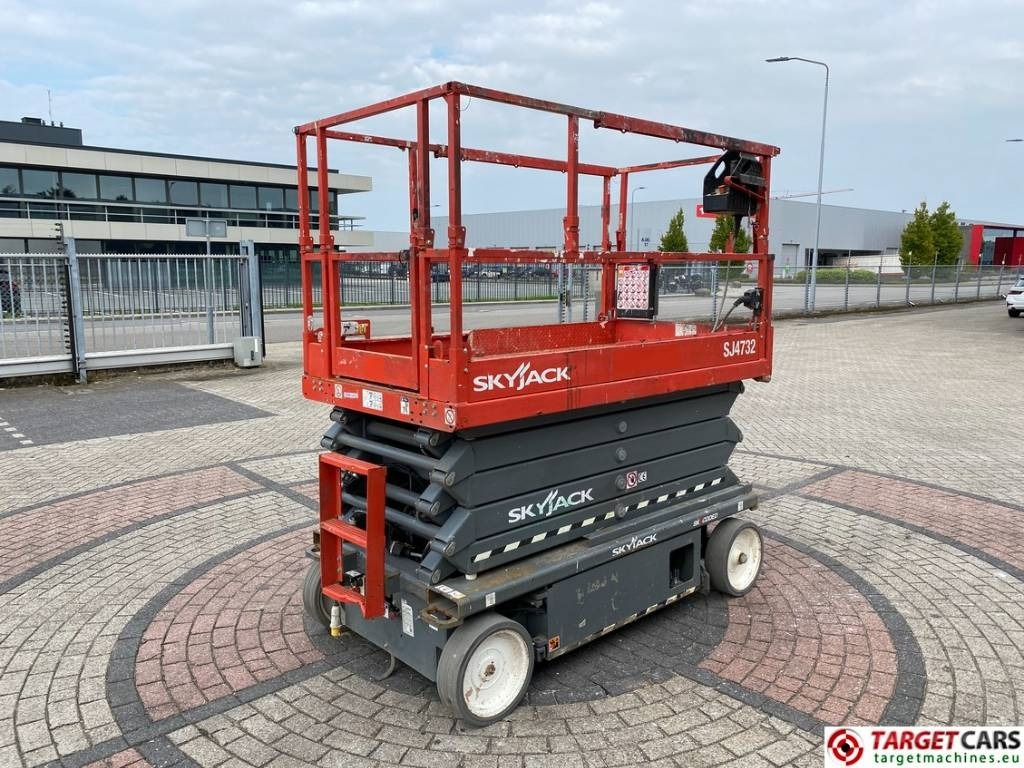 SkyJack SJ4732 Electric 4732 Scissor Work Lift 1165cm - Nacelle ciseaux: photos 3 SkyJack SJ4732 Electric 4732 Scissor Work Lift 1165cm - Nacelle ciseaux: photos 3