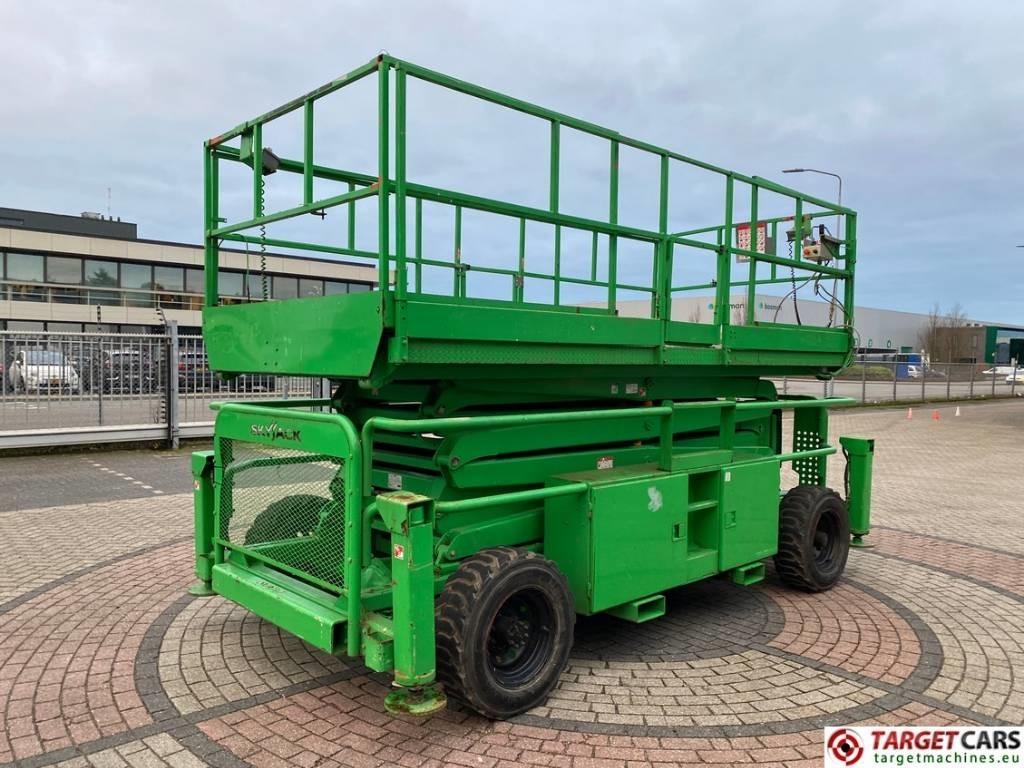 SkyJack SJ9241 RT Diesel 4x4 Scissor Work Lift 1450cm - Nacelle ciseaux: photos 3 SkyJack SJ9241 RT Diesel 4x4 Scissor Work Lift 1450cm - Nacelle ciseaux: photos 3