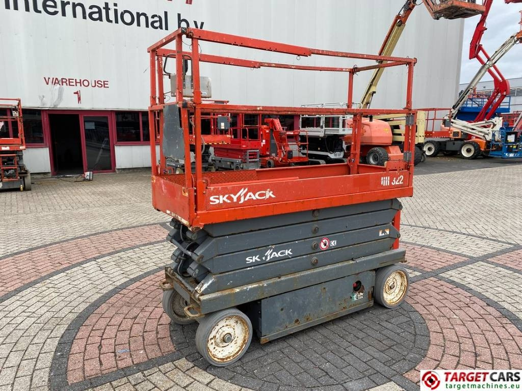 SkyJack SJIII-3226 Electric 3226 Scissor Work Lift 990cm  - Nacelle ciseaux: photos 1 SkyJack SJIII-3226 Electric 3226 Scissor Work Lift 990cm  - Nacelle ciseaux: photos 1