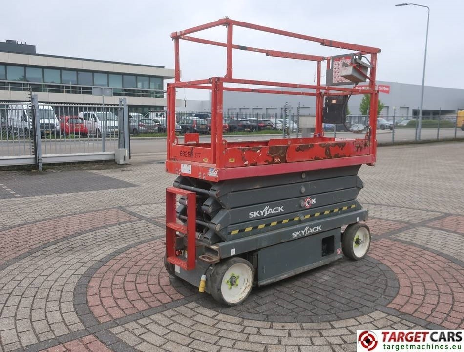 SkyJack SJIII-3226 Electric Scissor Work Lift 990cm - Nacelle ciseaux: photos 3 SkyJack SJIII-3226 Electric Scissor Work Lift 990cm - Nacelle ciseaux: photos 3