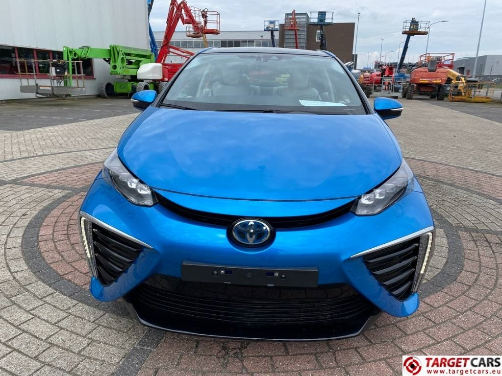 Toyota Mirai FCV HydroGen FuelCell - Berline: photos 2 Toyota Mirai FCV HydroGen FuelCell - Berline: photos 2