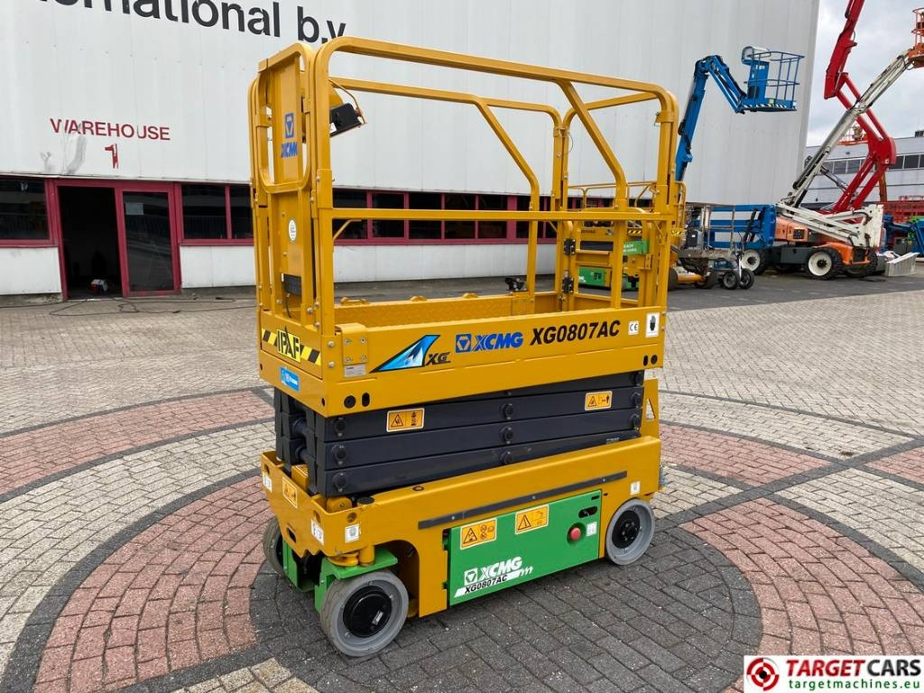 XCMG XG0807AC Electric LI-ION Lithium ScissorLift 780cm - Nacelle ciseaux: photos 1 XCMG XG0807AC Electric LI-ION Lithium ScissorLift 780cm - Nacelle ciseaux: photos 1