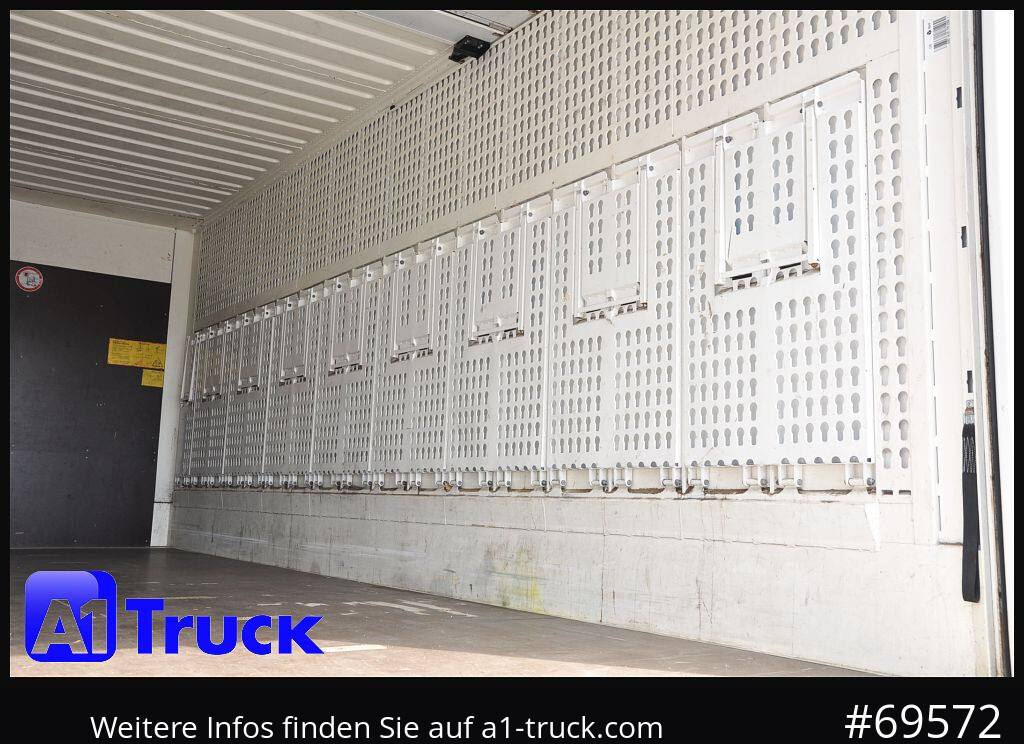 KRONE Wechselbrücke BDF 7,45 Koffer, Textil 2750mm innen, 20 x vorhanden - Carrosserie fourgon: photos 2 KRONE Wechselbrücke BDF 7,45 Koffer, Textil 2750mm innen, 20 x vorhanden - Carrosserie fourgon: photos 2