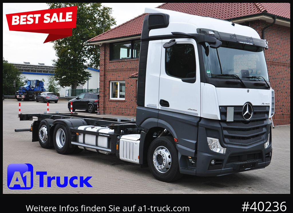 MERCEDES-BENZ 2545, Multi BDF, Wechsler, 7.45-7.82, MIDI, Liftachse - Camion porte-conteneur/ Caisse mobile: photos 1 MERCEDES-BENZ 2545, Multi BDF, Wechsler, 7.45-7.82, MIDI, Liftachse - Camion porte-conteneur/ Caisse mobile: photos 1