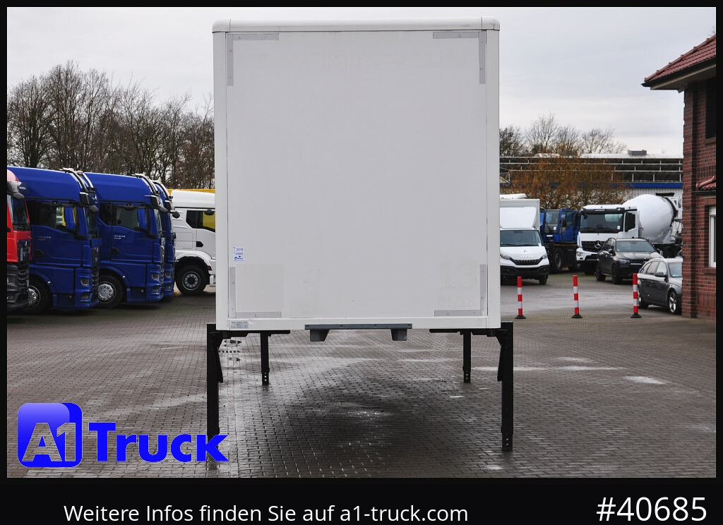 SPIER WB Koffer, 7,45, guter Zustand, verzinkt, Rolltor - Carrosserie fourgon: photos 2 SPIER WB Koffer, 7,45, guter Zustand, verzinkt, Rolltor - Carrosserie fourgon: photos 2