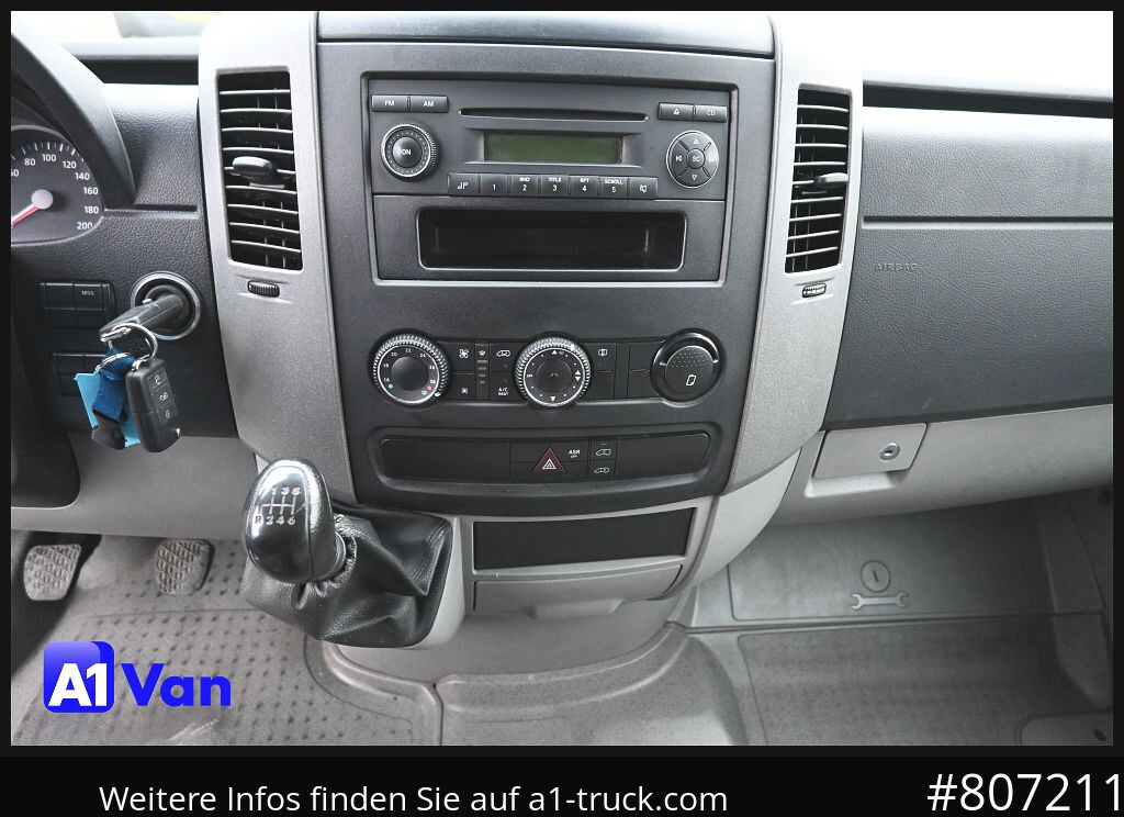 VOLKSWAGEN Crafter 35 L2H2 Kastenwagen, Klima, AHK - Fourgon utilitaire: photos 4 VOLKSWAGEN Crafter 35 L2H2 Kastenwagen, Klima, AHK - Fourgon utilitaire: photos 4