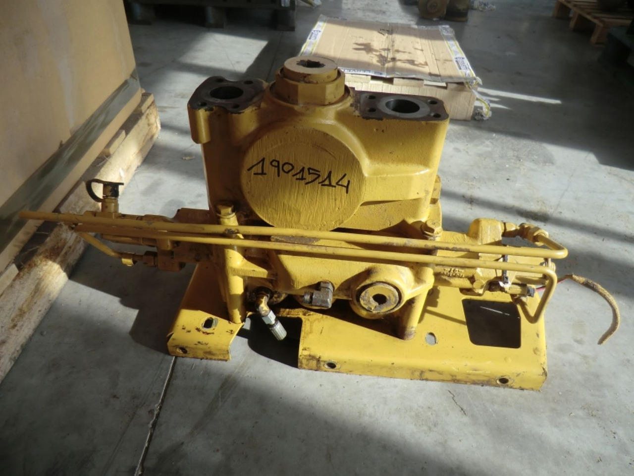 Caterpillar 735 VALVOLA - Valve pour Engins de chantier: photos 2 Caterpillar 735 VALVOLA - Valve pour Engins de chantier: photos 2