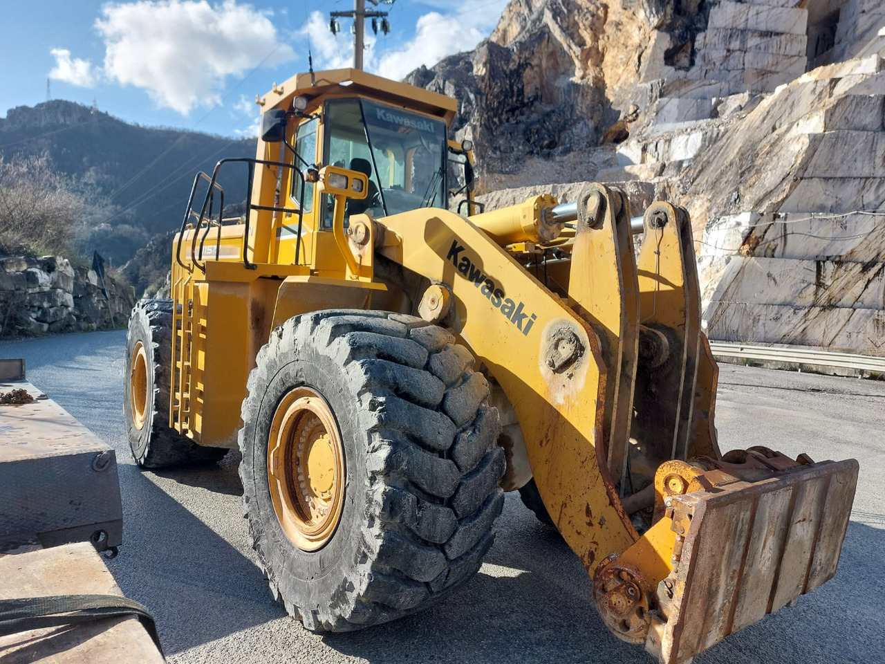 KAWASAKI 115ZV-2 - Chargeuse sur pneus: photos 5 KAWASAKI 115ZV-2 - Chargeuse sur pneus: photos 5
