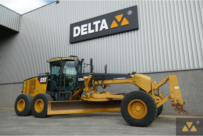 Caterpillar 120M - Niveleuse: photos 3 Caterpillar 120M - Niveleuse: photos 3