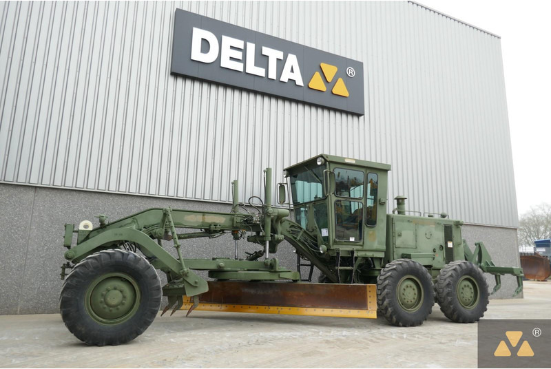 Caterpillar 130G Ex-army - Niveleuse: photos 4 Caterpillar 130G Ex-army - Niveleuse: photos 4