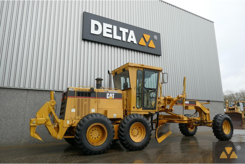 Caterpillar 140H Ex-army - Niveleuse: photos 5 Caterpillar 140H Ex-army - Niveleuse: photos 5
