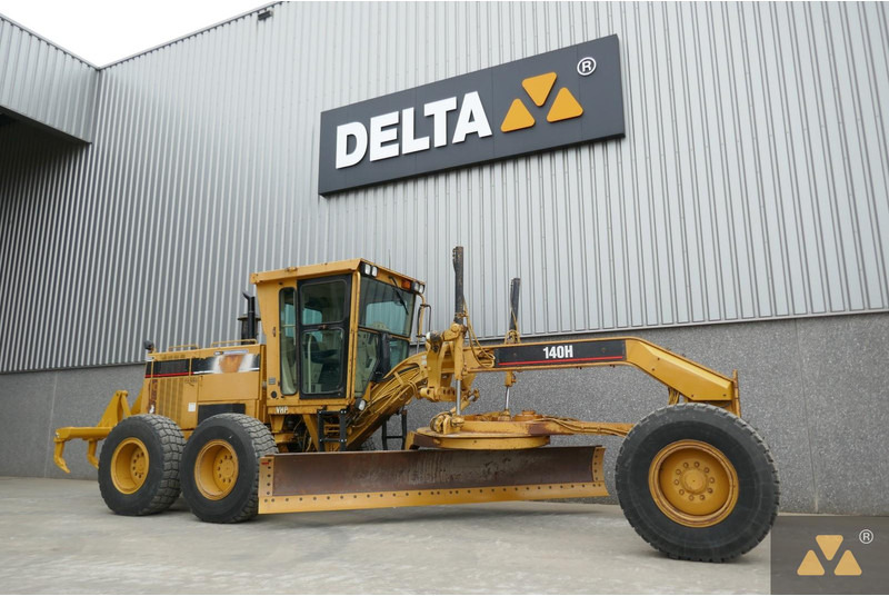 Caterpillar 140H - Niveleuse: photos 3 Caterpillar 140H - Niveleuse: photos 3
