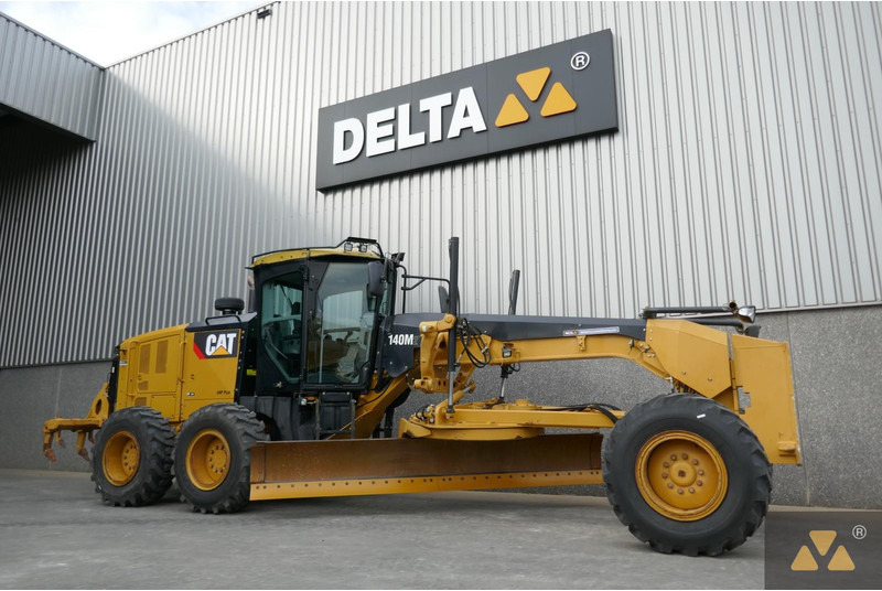 Caterpillar 140M2 - Niveleuse: photos 3 Caterpillar 140M2 - Niveleuse: photos 3