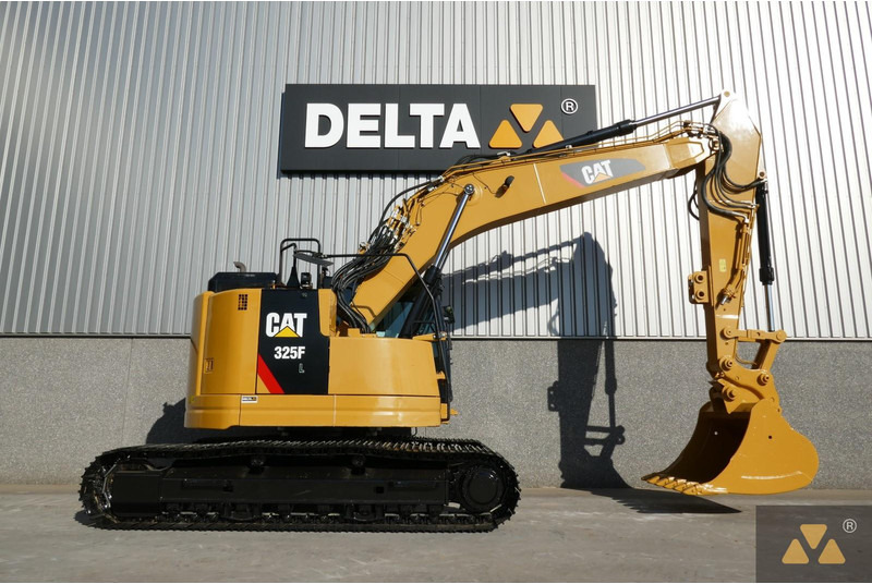 Caterpillar 325F LCR - Pelle sur chenille: photos 2 Caterpillar 325F LCR - Pelle sur chenille: photos 2