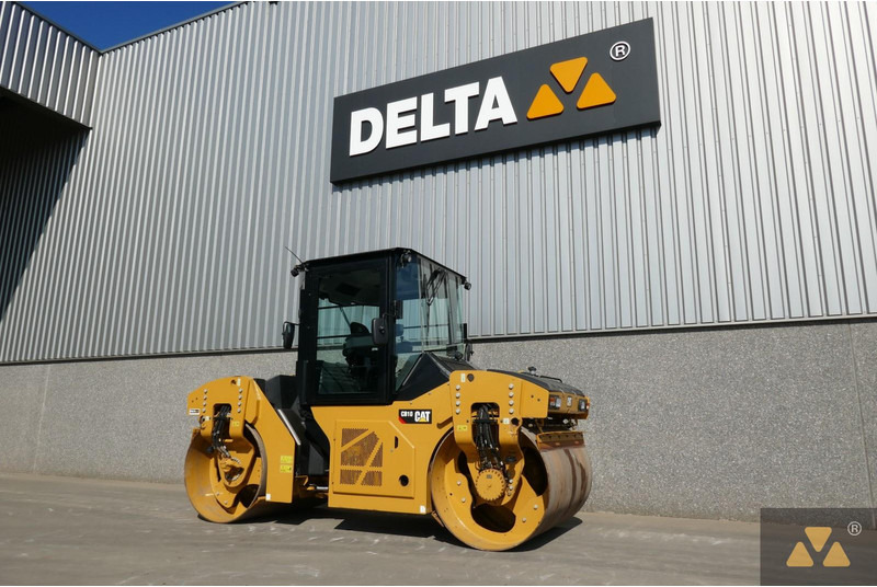 Caterpillar CB10 - Compacteur: photos 3 Caterpillar CB10 - Compacteur: photos 3