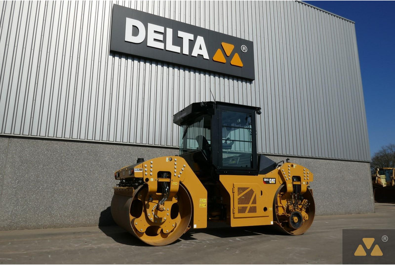 Caterpillar CB13 - Compacteur: photos 5 Caterpillar CB13 - Compacteur: photos 5