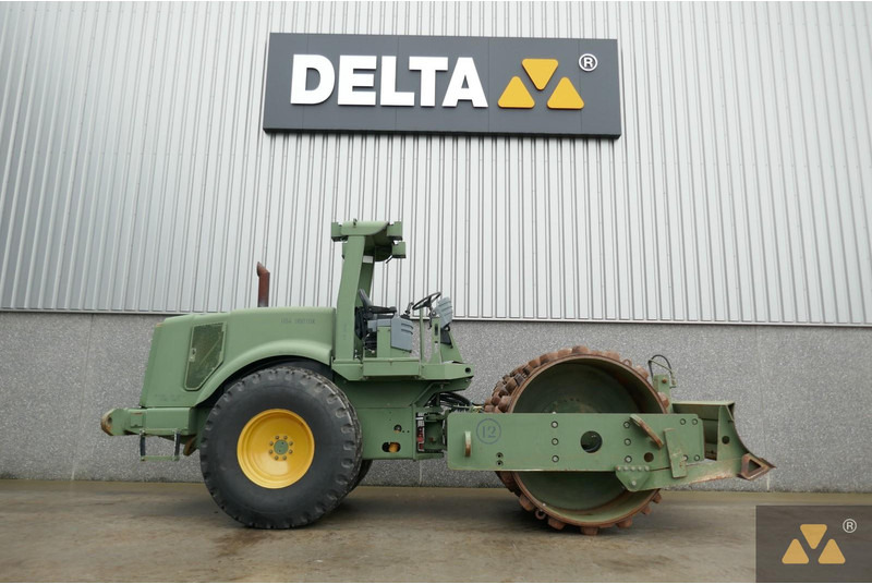 Caterpillar CS563D Ex-army - Compacteur: photos 2 Caterpillar CS563D Ex-army - Compacteur: photos 2