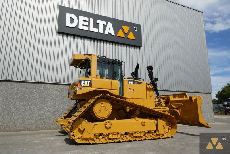 Caterpillar D6T LGP - Bulldozer: photos 5 Caterpillar D6T LGP - Bulldozer: photos 5