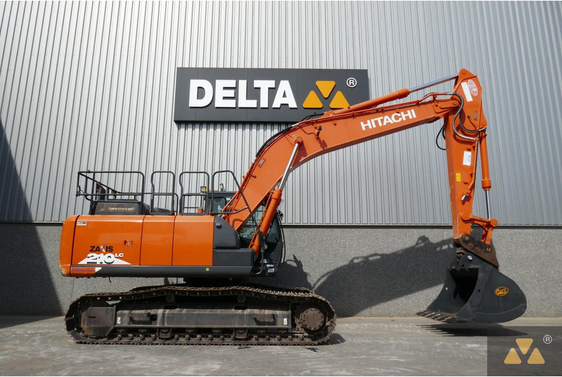 Hitachi ZX210LC-6 - Pelle sur chenille: photos 2 Hitachi ZX210LC-6 - Pelle sur chenille: photos 2