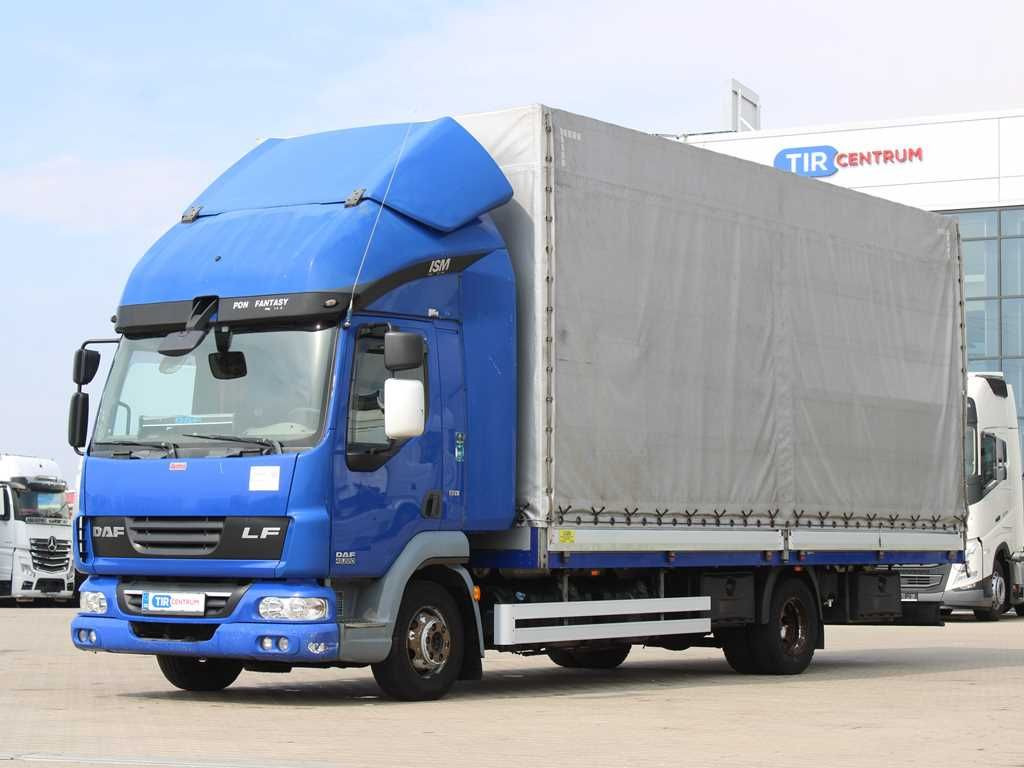 DAF LF 45.220, EURO 5 EEV, SLEEPING CABIN,SIDE-WALLS - Camion à rideaux coulissants: photos 1 DAF LF 45.220, EURO 5 EEV, SLEEPING CABIN,SIDE-WALLS - Camion à rideaux coulissants: photos 1