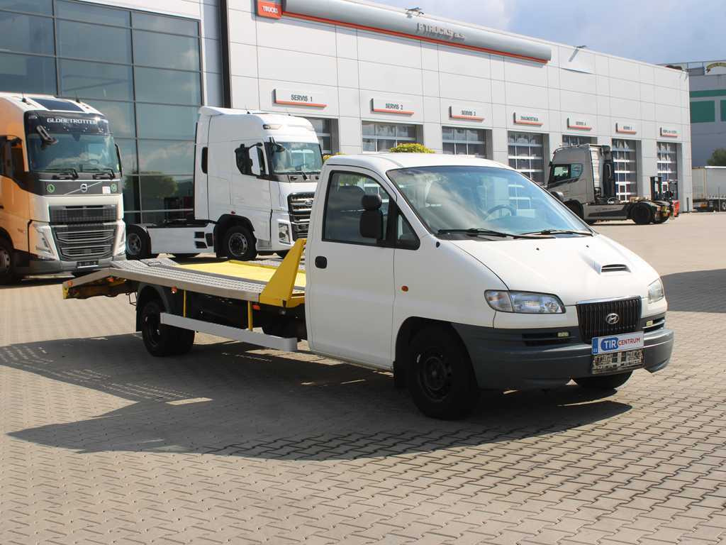Hyundai H1 TRUCK, EURO 3, DRIVEWAYS, WINCH, TIRES 90% - Remorqueuse: photos 3 Hyundai H1 TRUCK, EURO 3, DRIVEWAYS, WINCH, TIRES 90% - Remorqueuse: photos 3