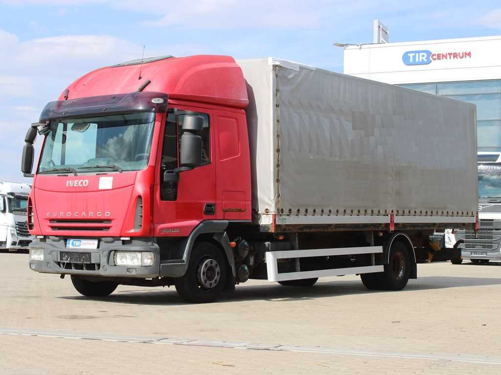 Iveco EUROCARGO 120E22 - Camion à rideaux coulissants: photos 1 Iveco EUROCARGO 120E22 - Camion à rideaux coulissants: photos 1