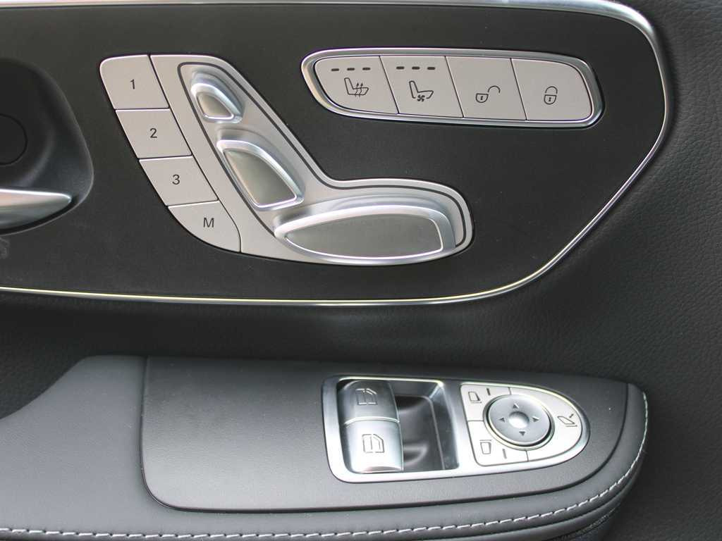 Voiture Mercedes-Benz V 300d 4M L, exclusive: photos 14