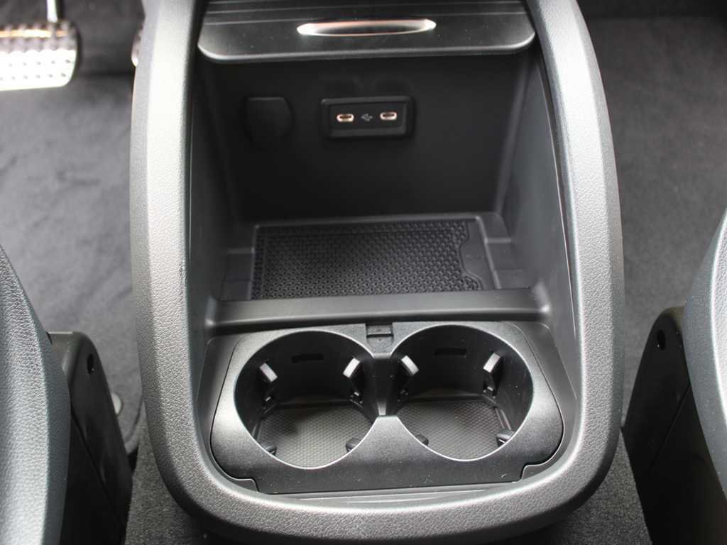 Voiture Mercedes-Benz V 300d 4M L, exclusive: photos 12