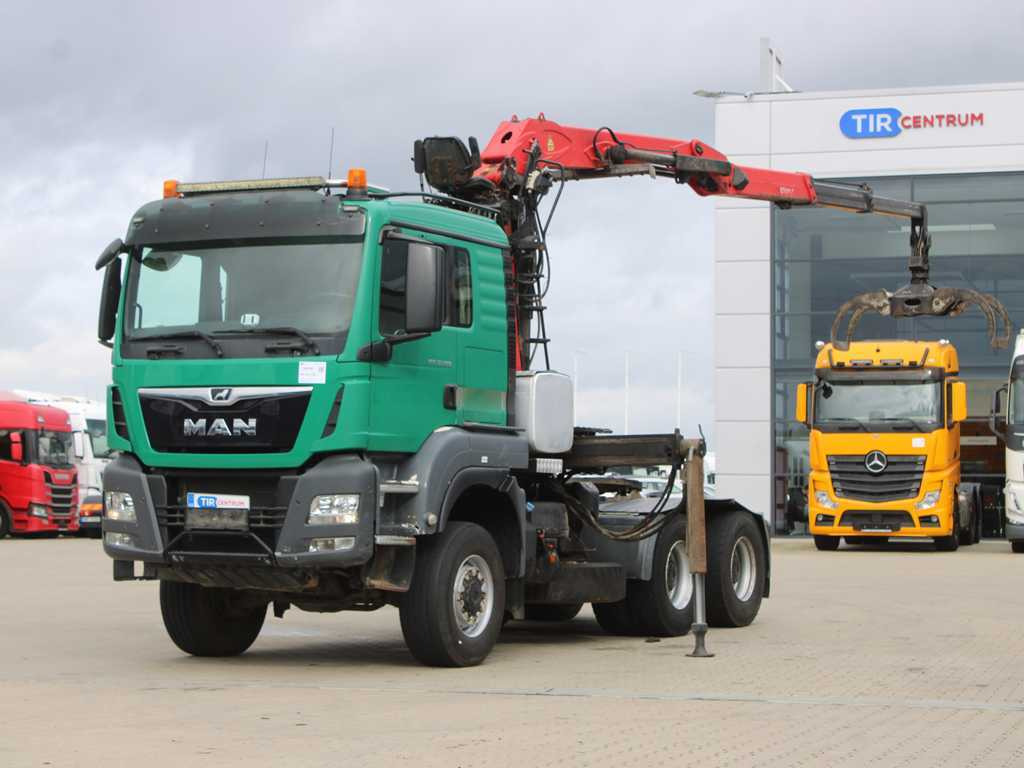 MAN TGS 33.500, 6X6, EURO 6, RETARDER, PALFINGER HYDRAULIC ARM Q170Z96 - Tracteur routier: photos 1 MAN TGS 33.500, 6X6, EURO 6, RETARDER, PALFINGER HYDRAULIC ARM Q170Z96 - Tracteur routier: photos 1