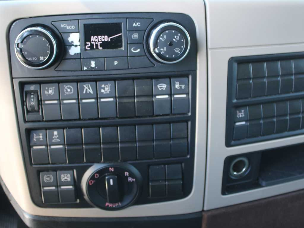 Tracteur routier MAN TGX 470, EURO 6, INDEPENDENT AIR CONDITIONING, NAVIGATION: photos 15 Tracteur routier MAN TGX 470, EURO 6, INDEPENDENT AIR CONDITIONING, NAVIGATION: photos 15