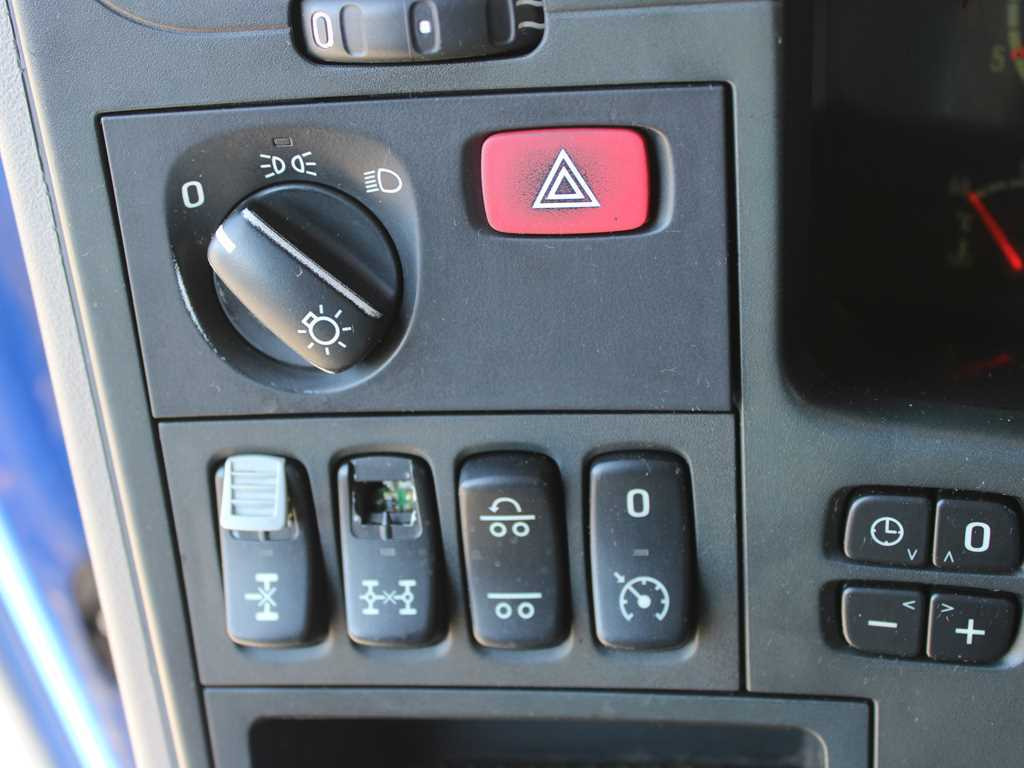 Tracteur routier Scania R420, 6x4, EURO 3, HYDRAULIC ARM LOGLIFT F135ZT94A, LIGHTS: photos 10