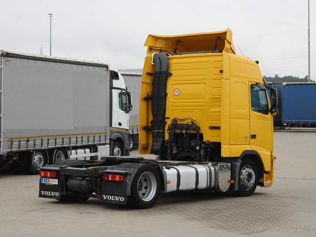 Volvo FH 420, EURO 5 EEV, LOWDECK, AIR SUSPENSION, VEB + - Tracteur routier: photos 4 Volvo FH 420, EURO 5 EEV, LOWDECK, AIR SUSPENSION, VEB + - Tracteur routier: photos 4