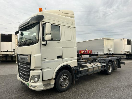 DAF XF 480 FAR BDF Euro 6 Liftachse, Retarder - Camion porte-conteneur/ Caisse mobile: photos 1 DAF XF 480 FAR BDF Euro 6 Liftachse, Retarder - Camion porte-conteneur/ Caisse mobile: photos 1