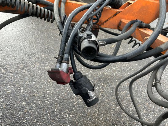 Schwarzmüller G Serie Tieflader - 3-Achs - Remorque porte-engin surbaissée: photos 4 Schwarzmüller G Serie Tieflader - 3-Achs - Remorque porte-engin surbaissée: photos 4