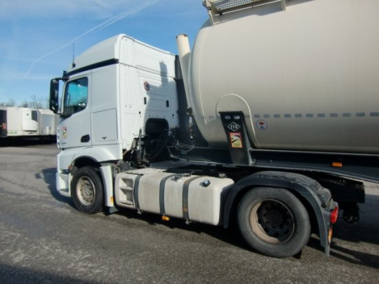 Mercedes-Benz Actros 1845, MP4 - Tracteur routier: photos 5 Mercedes-Benz Actros 1845, MP4 - Tracteur routier: photos 5
