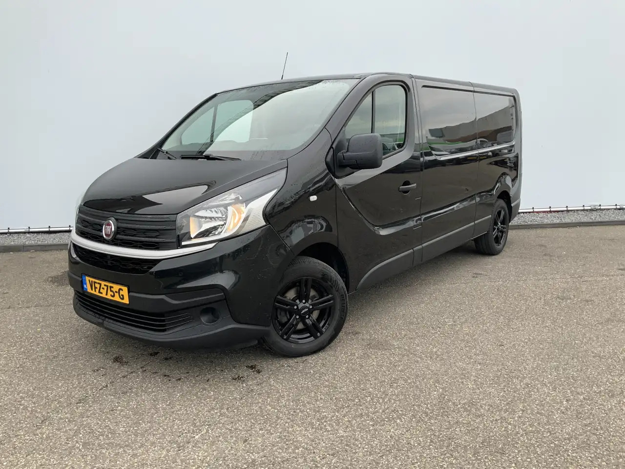 Fiat Talento 1.6 MJ EcoJet L2H1 Airco Cruise 3 Zits Navi Trekha - Fourgon utilitaire: photos 1 Fiat Talento 1.6 MJ EcoJet L2H1 Airco Cruise 3 Zits Navi Trekha - Fourgon utilitaire: photos 1