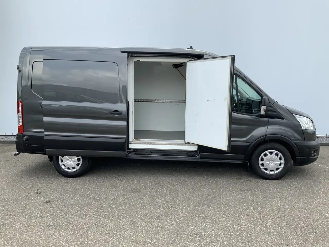 Ford Transit 350 2.0 TDCI L3H2 Trend Koelauto & Vries Automaat - Utilitaire frigorifique: photos 4 Ford Transit 350 2.0 TDCI L3H2 Trend Koelauto & Vries Automaat - Utilitaire frigorifique: photos 4