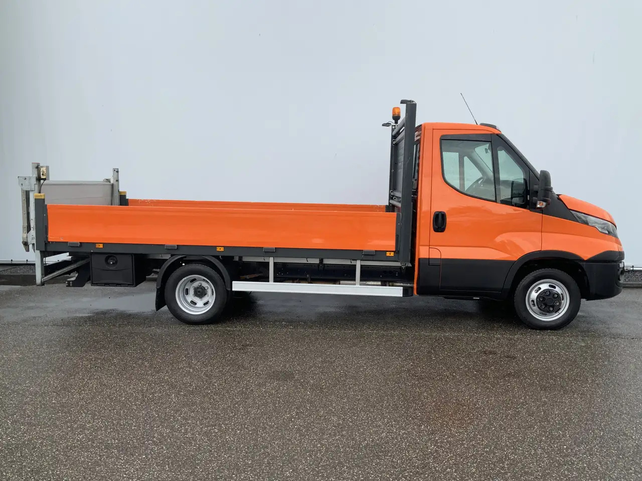 Utilitaire plateau Iveco Daily 35C14 2.3 375 Pick Up & LaadLift Airco Navi Trekha: photos 22