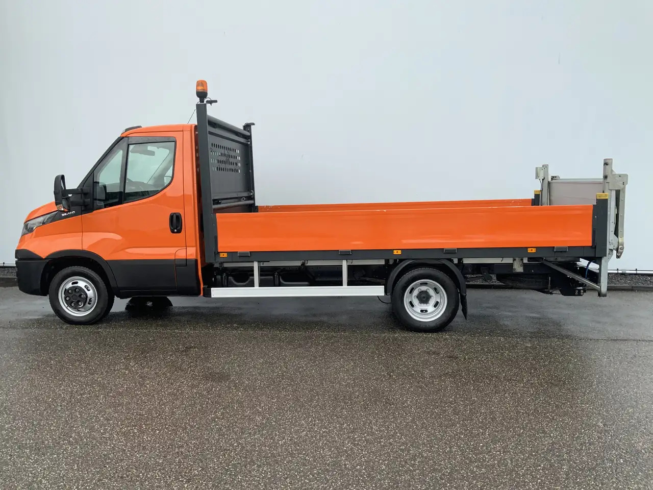 Utilitaire plateau Iveco Daily 35C14 2.3 375 Pick Up & LaadLift Airco Navi Trekha: photos 15