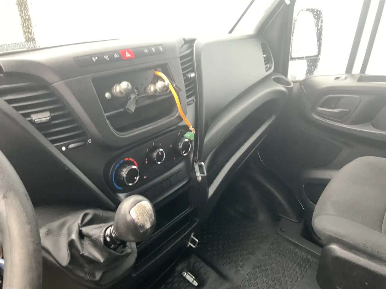 Iveco Daily 35S12 2.3 345 VriesAuto 10 deuren _40 gr onder 0, - Utilitaire frigorifique: photos 5 Iveco Daily 35S12 2.3 345 VriesAuto 10 deuren _40 gr onder 0, - Utilitaire frigorifique: photos 5