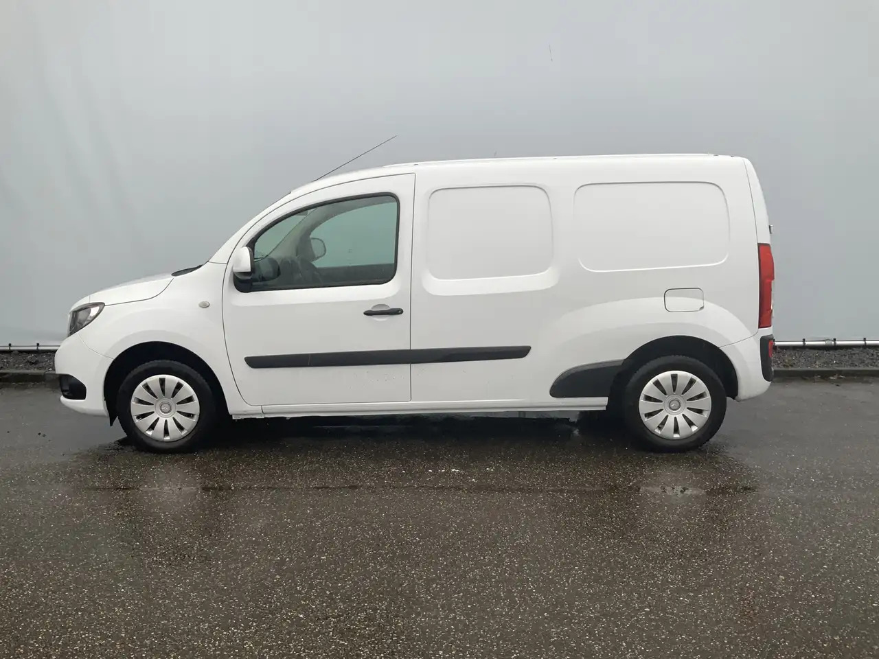 Mercedes-Benz Citan 109 CDI BlueEFFICIENCY Extra Lang Maxi Airco Euro - Fourgonnette: photos 3 Mercedes-Benz Citan 109 CDI BlueEFFICIENCY Extra Lang Maxi Airco Euro - Fourgonnette: photos 3