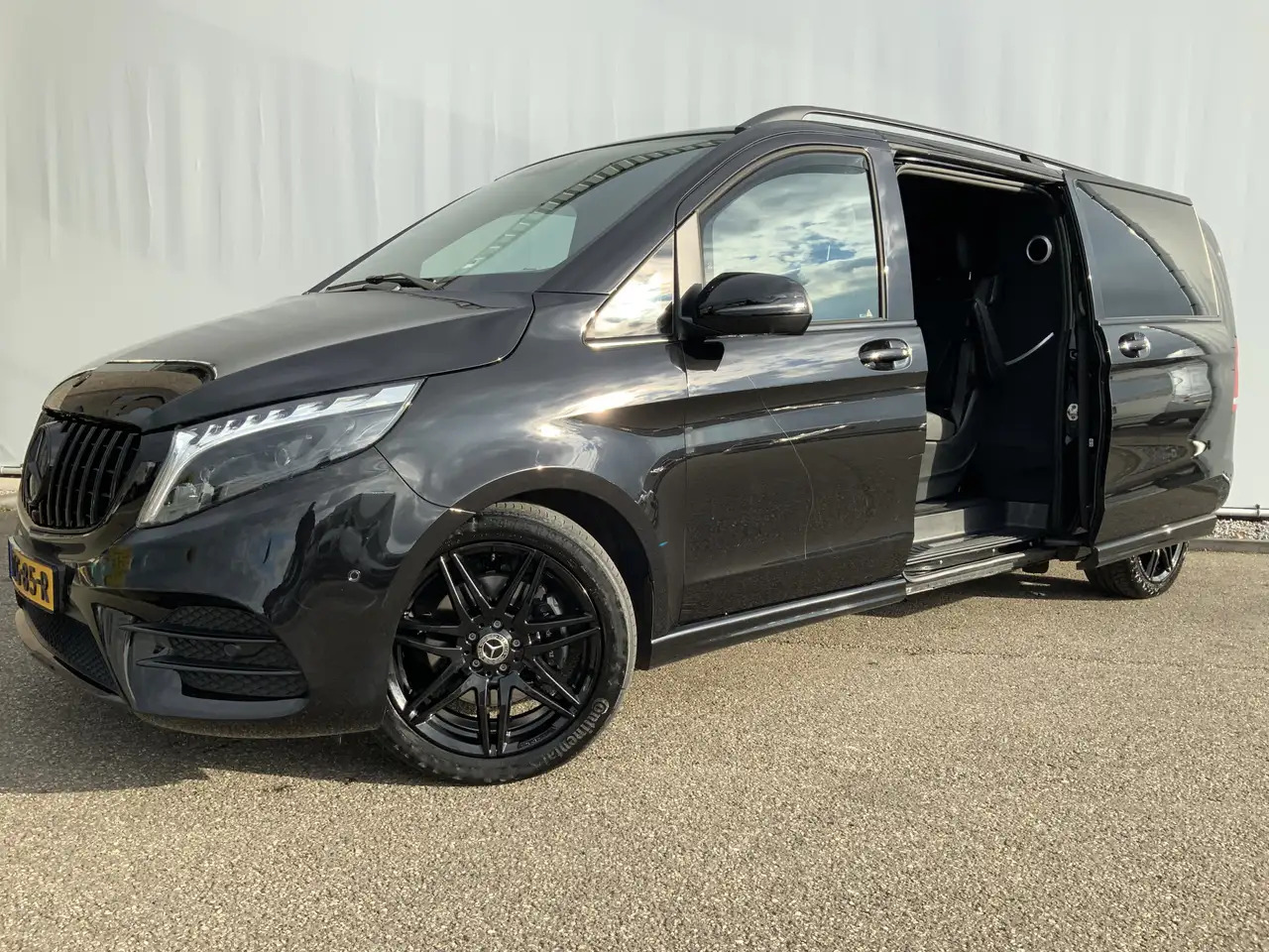 Mercedes-Benz V 300 300d Extra Lang Dub Cab Autom. Avantgarde Edition - Utilitaire double cabine: photos 2 Mercedes-Benz V 300 300d Extra Lang Dub Cab Autom. Avantgarde Edition - Utilitaire double cabine: photos 2