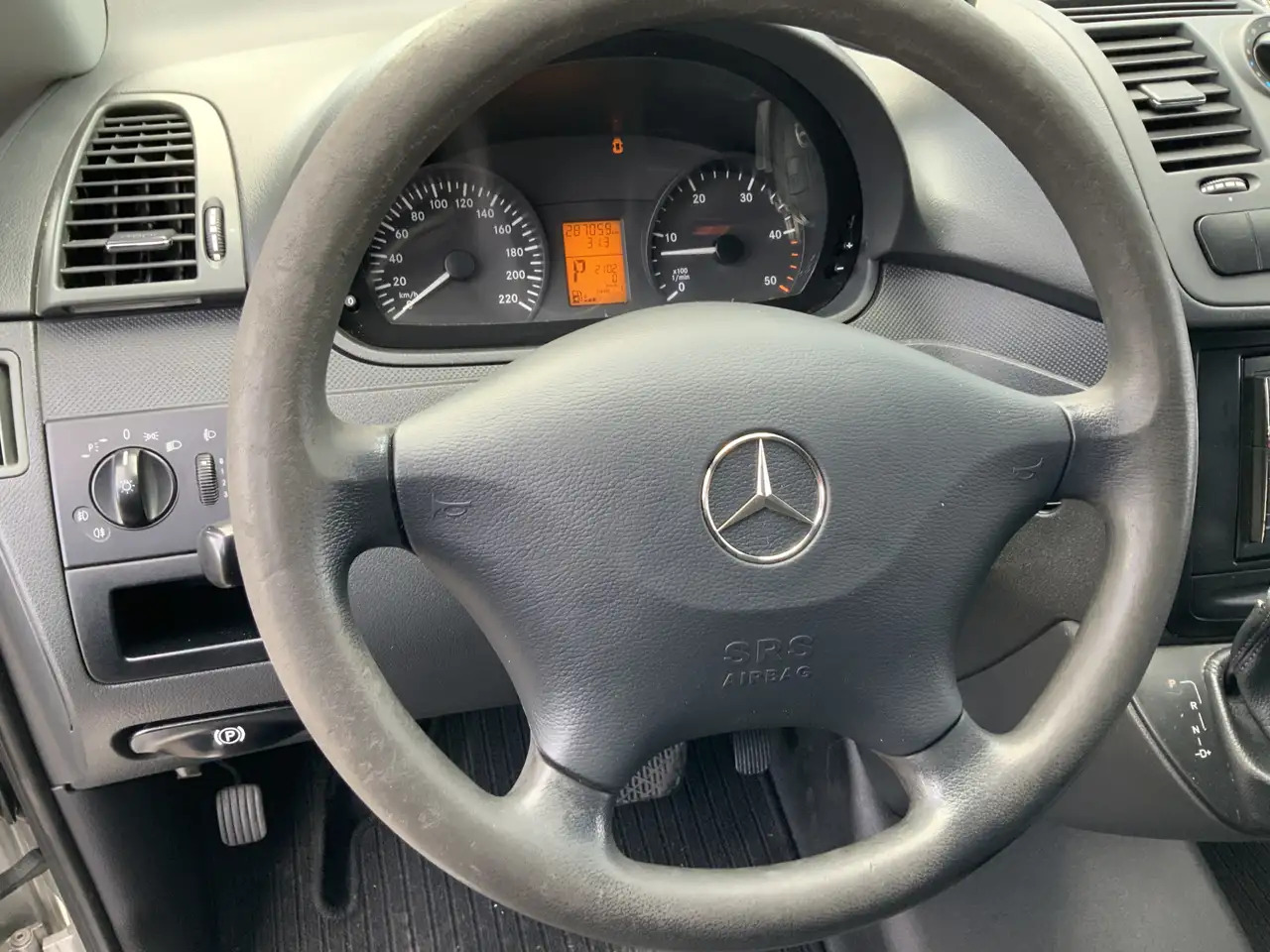 Mercedes-Benz Vito 122 CDI Automaat Koel Auto werkt 100 % 0.gr Airco - Utilitaire frigorifique: photos 4 Mercedes-Benz Vito 122 CDI Automaat Koel Auto werkt 100 % 0.gr Airco - Utilitaire frigorifique: photos 4