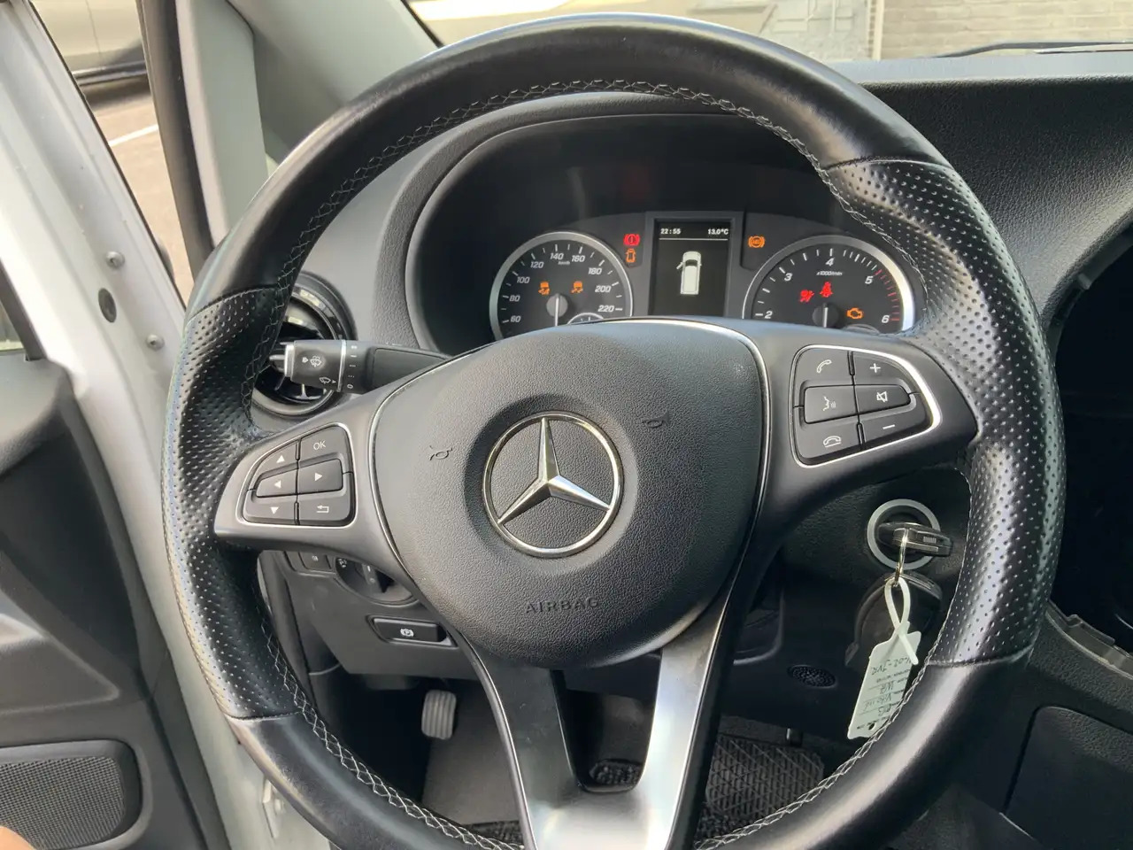 Mercedes-Benz Vito Automaat 116 CDI Lang 2 Airco Cruise 3 Zits Alu Ve - Fourgonnette: photos 5 Mercedes-Benz Vito Automaat 116 CDI Lang 2 Airco Cruise 3 Zits Alu Ve - Fourgonnette: photos 5