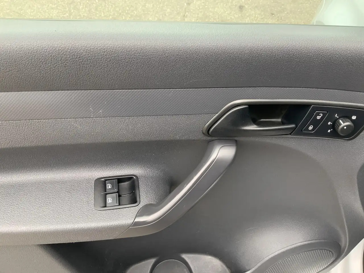 Fourgonnette Volkswagen Caddy 1.6 TDI Airco Imperiaal Trekhaak 1400 kg navi Crui: photos 8