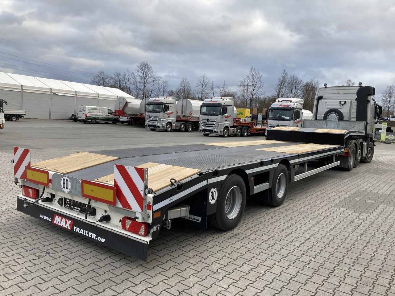 FAYMONVILLE MAX Trailer 2-Achs-Semi zwangsgelenkt - Semi-remorque surbaissé: photos 5 FAYMONVILLE MAX Trailer 2-Achs-Semi zwangsgelenkt - Semi-remorque surbaissé: photos 5