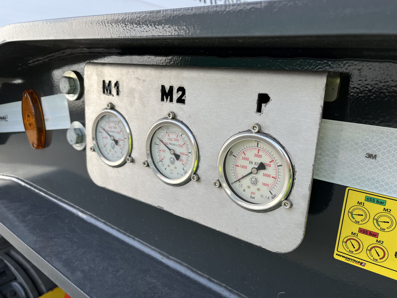 Faymonville 5-Achs-Tele-Semi mit Halbachsen "Twinaxle" und hydr. Rampen Auflieger - Semi-remorque surbaissé: photos 4 Faymonville 5-Achs-Tele-Semi mit Halbachsen "Twinaxle" und hydr. Rampen Auflieger - Semi-remorque surbaissé: photos 4