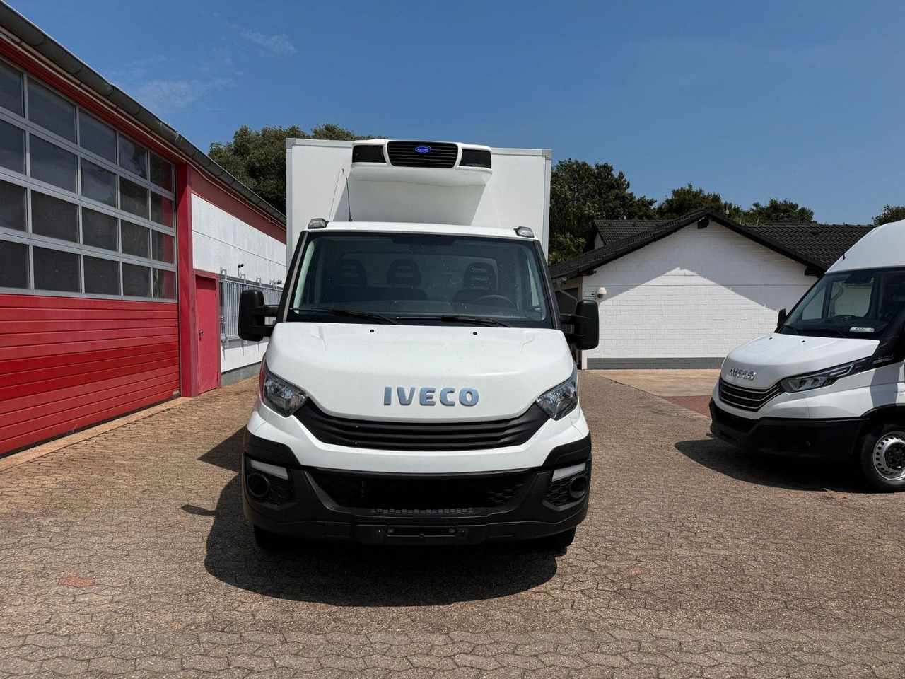 Iveco Daily 35C16 Tiefkühlkoffer Carrier Pulsor350 LWB - Utilitaire frigorifique: photos 2 Iveco Daily 35C16 Tiefkühlkoffer Carrier Pulsor350 LWB - Utilitaire frigorifique: photos 2